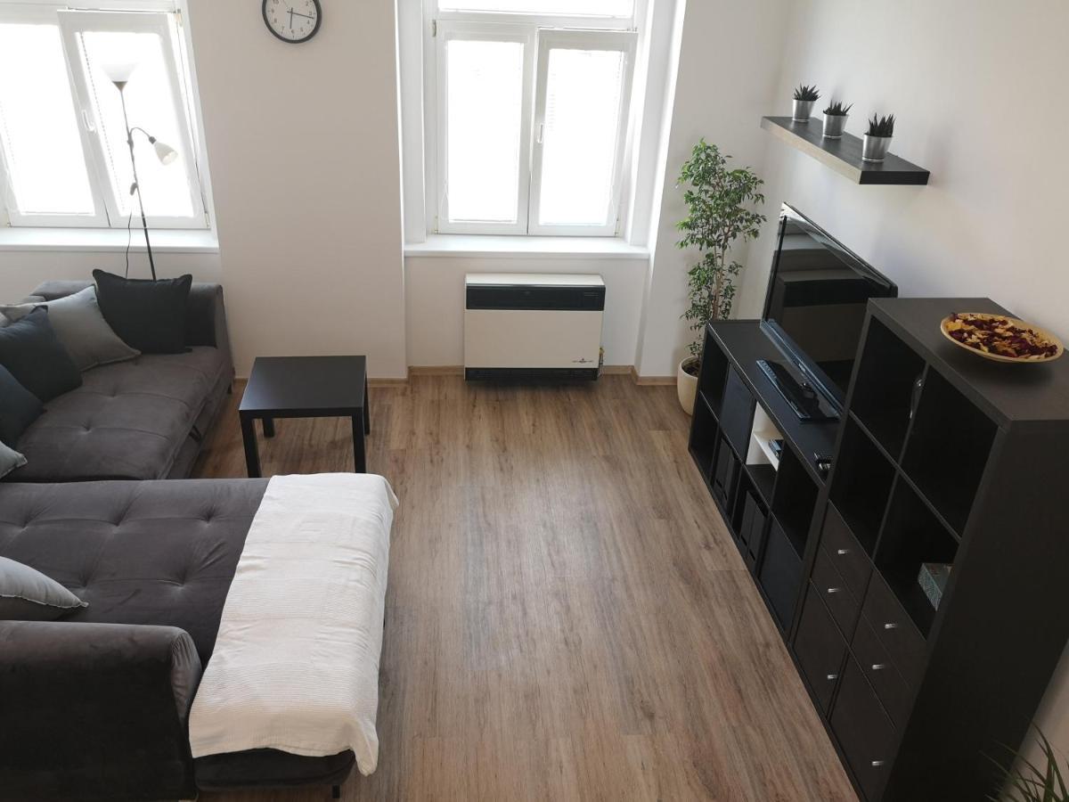 Fine Apartment In Centrum Of Slany With Aircondition Exterior photo
